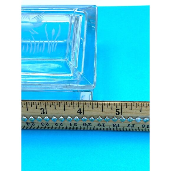 Dorothy Thorpe Trinket Etched Flying Bird /Duck Glass Box Jewelry/Cigarette Box - Picture 8 of 9